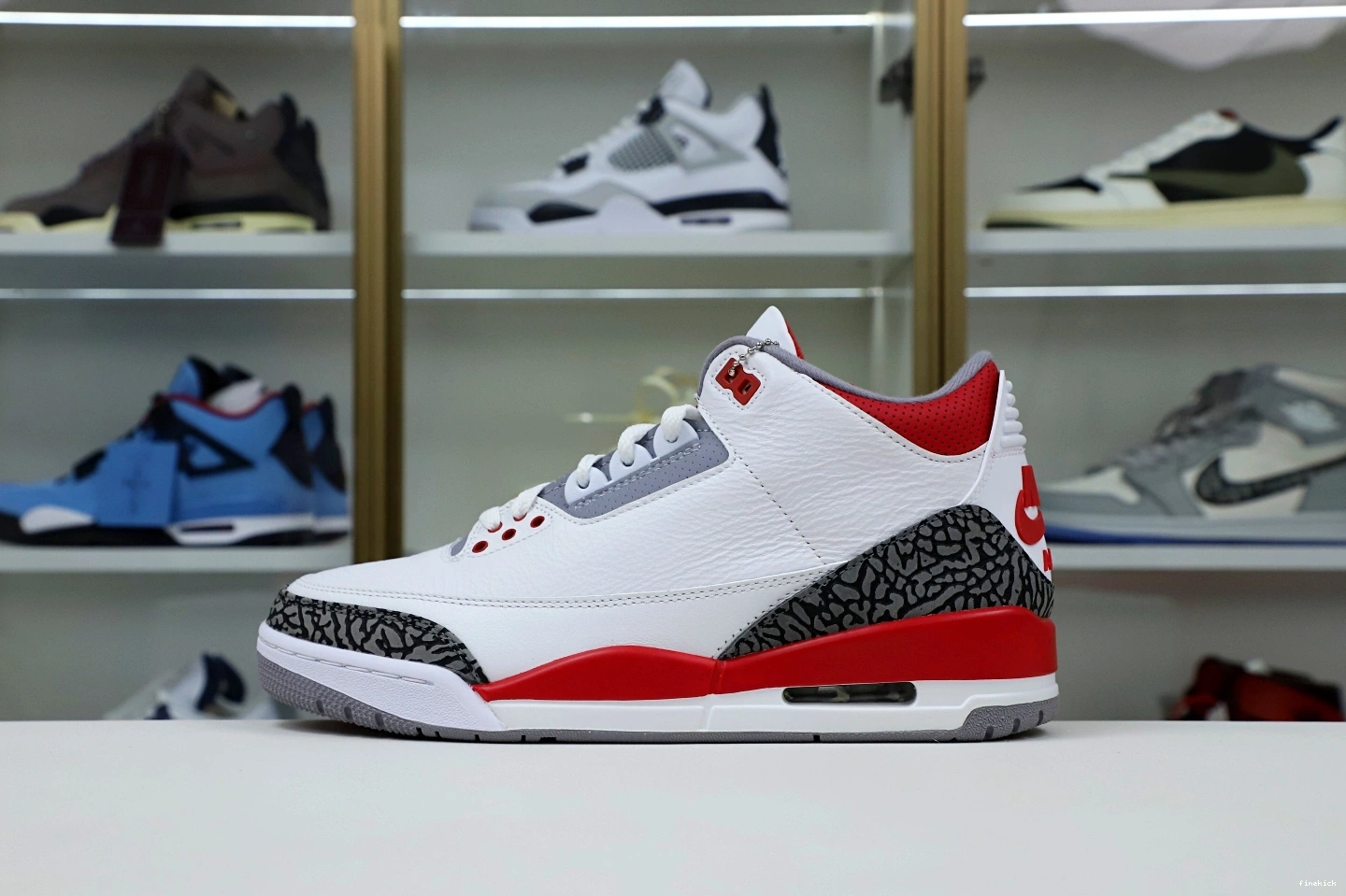 AIR 3RETRO